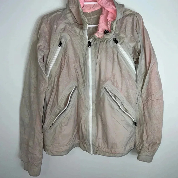 Lululemon Run: Rise And Shine Jacket - Picture 2 of 12